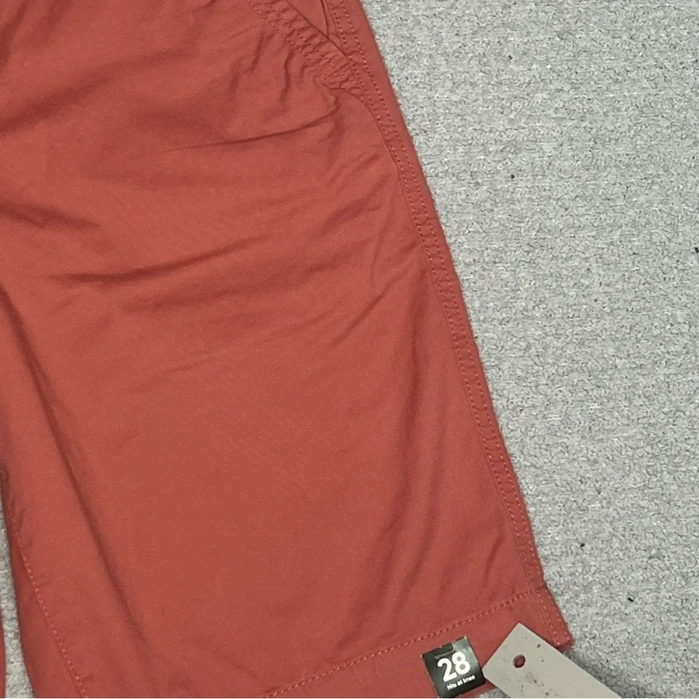 Urban Pipeline Shorts Flat‎ Front 28 Salmon Pink Superflex Knee Length NWT
